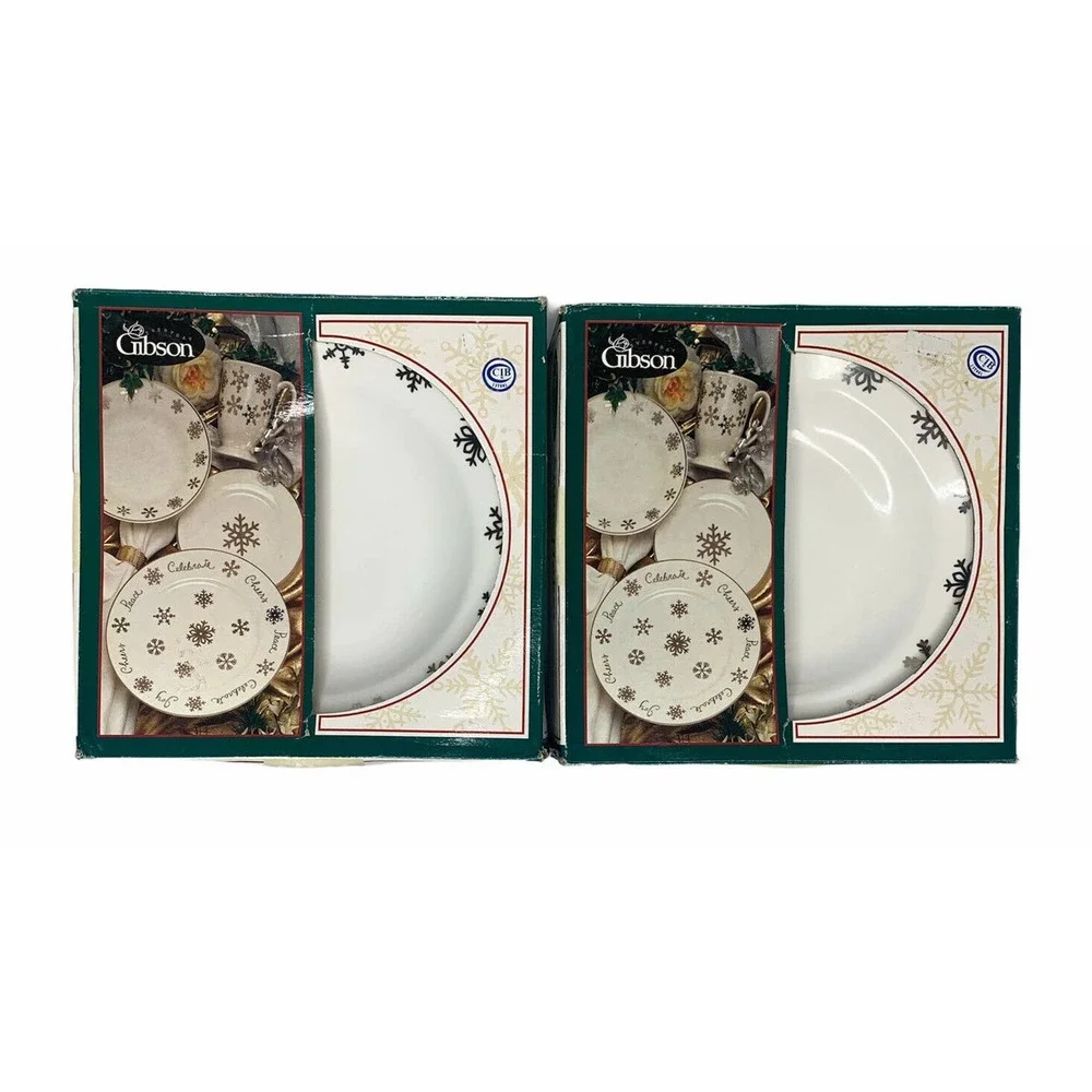 Vintage GIBSON White Silver Snowflakes Winter Christmas 8